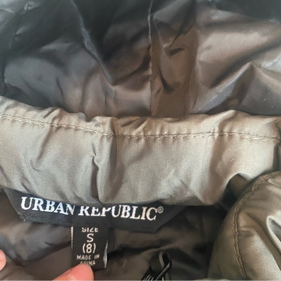 Boys Puffer Jacket - Picture 2 of 3